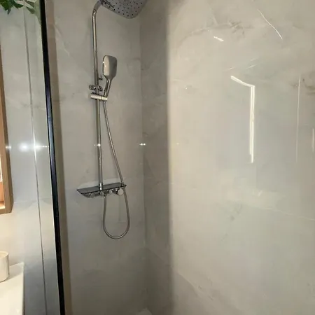 Bright Elegant Cozy - New Apartment