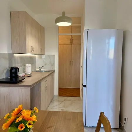 Bright Elegant Cozy - New *