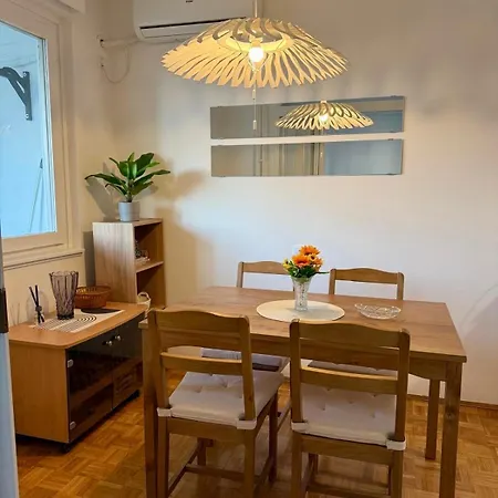 Lägenhet Bright Elegant Cozy - New Belgrad