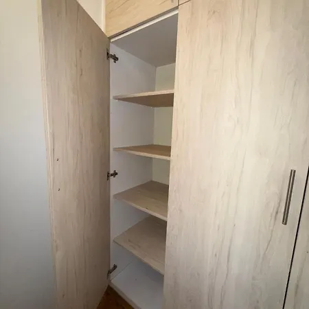 Lägenhet Bright Elegant Cozy - New Belgrad